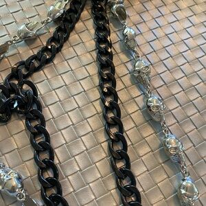 Black and Silver Skull Chain Men's Necklace - Fashion Jewelry